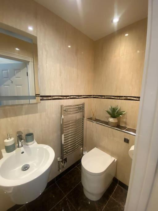 Whitehall, Thomas Turnbull Flat 3 Beautiful Apartment In Georgian House Уитби Экстерьер фото